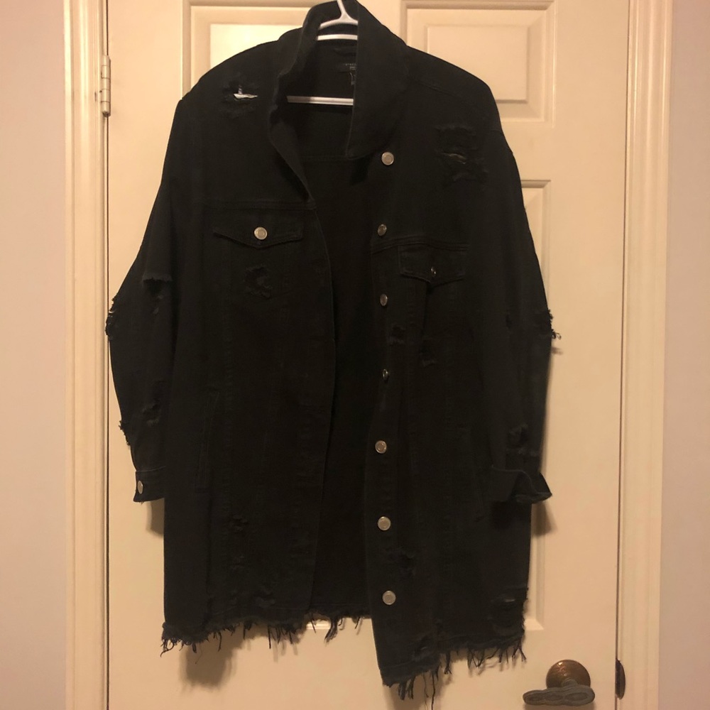 STREETWEAR SOCIETY ripped denim jacket